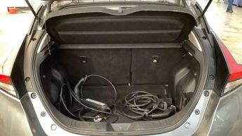NISSAN LEAF 40kWh N-Connecta Hatchback 5dr Electric Auto (150 ps)