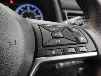 NISSAN LEAF 40kWh N-Connecta Hatchback 5dr Electric Auto (150 ps)