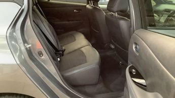 NISSAN LEAF 40kWh N-Connecta Hatchback 5dr Electric Auto (150 ps)