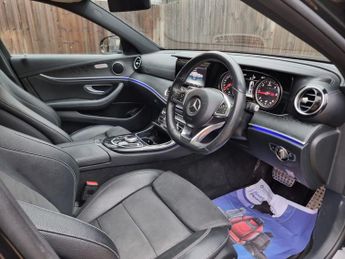MERCEDES-BENZ E-CLASS 2.0 E220d AMG Line Saloon 4dr Diesel G-Tronic+ Euro 6 (s/s) (194