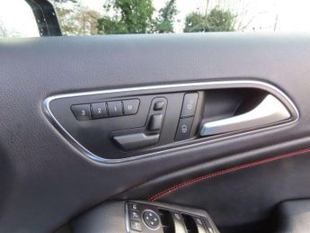 MERCEDES-BENZ A-CLASS 2.0 A45 AMG Hatchback 5dr Petrol SpdS DCT 4MATIC Euro 6 (s/s) (3