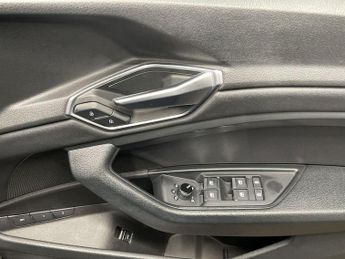 AUDI E-TRON 50 Technik SUV 5dr Electric Auto quattro 71.2kWh (313 ps)