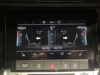 AUDI E-TRON 50 Technik SUV 5dr Electric Auto quattro 71.2kWh (313 ps)