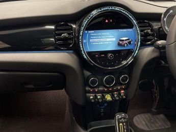 MINI Electric Hatch Cooper SE 32.6kWh Level 3 Hatchback 3dr Electric Auto (184 ps)