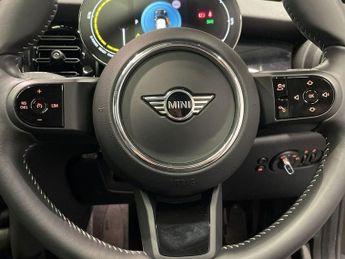 MINI Electric Hatch Cooper SE 32.6kWh Level 3 Hatchback 3dr Electric Auto (184 ps)