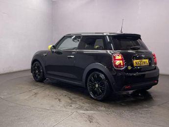 MINI Electric Hatch Cooper SE 32.6kWh Level 3 Hatchback 3dr Electric Auto (184 ps)