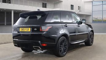 LAND ROVER RANGE ROVER SPORT 3.0 SD V6 HSE SUV 5dr Diesel Auto 4WD Euro 6 (s/s) (306 ps)