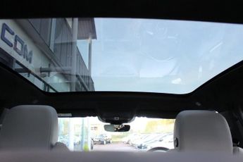 JAGUAR E-PACE 2.0 D165 MHEV R-Dynamic Black SUV 5dr Diesel Auto AWD Euro 6 (s/