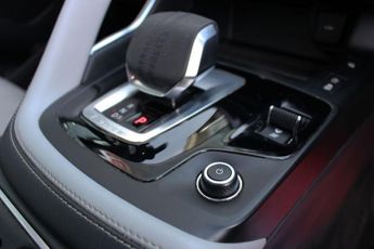 JAGUAR E-PACE 2.0 D165 MHEV R-Dynamic Black SUV 5dr Diesel Auto AWD Euro 6 (s/