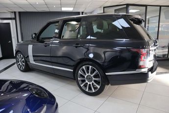 LAND ROVER RANGE ROVER 3.0 TD V6 Vogue SUV 5dr Diesel Auto 4WD Euro 6 (s/s) (258 ps)