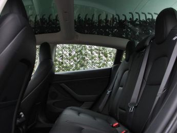 TESLA Model 3 Standard Range Plus Saloon 4dr Electric Auto RWD (241 bhp)