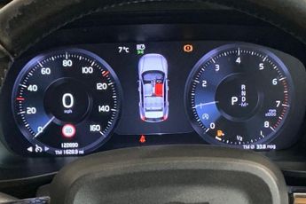 VOLVO XC40 1.5 T3 Inscription SUV 5dr Petrol Auto Euro 6 (s/s) (163 ps)