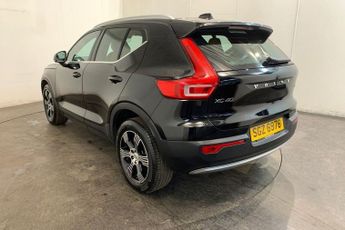 VOLVO XC40 1.5 T3 Inscription SUV 5dr Petrol Auto Euro 6 (s/s) (163 ps)