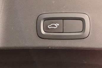 VOLVO XC40 1.5 T3 Inscription SUV 5dr Petrol Auto Euro 6 (s/s) (163 ps) Par