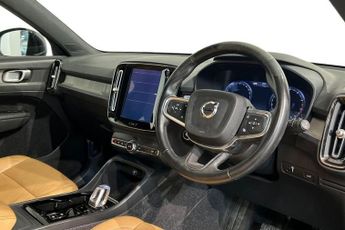 VOLVO XC40 1.5 T3 Inscription SUV 5dr Petrol Auto Euro 6 (s/s) (163 ps)