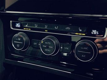 VOLKSWAGEN GOLF 2.0 TSI GTI Performance Hatchback 5dr Petrol DSG Euro 6 (s/s) (2