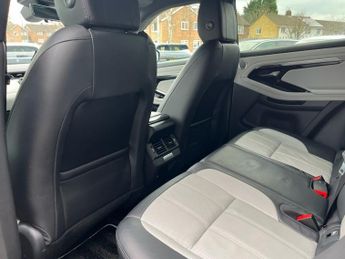 LAND ROVER RANGE ROVER EVOQUE 2.0 D180 First Edition SUV 5dr Diesel Auto 4WD Euro 6 (s/s) (180