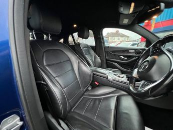 MERCEDES-BENZ GLC 2.1 GLC220d AMG Line Coupe G-Tronic 4MATIC Euro 6 (s/s) 5dr