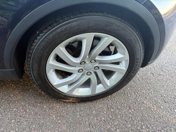 LAND ROVER DISCOVERY 3.0 TD V6 HSE SUV 5dr Diesel Auto 4WD Euro 6 (s/s) (258 ps)