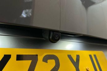 HYUNDAI IONIQ 5 73kWh Premium Hatchback 5dr Electric Auto (217 ps) Parking Guida