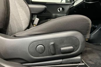 HYUNDAI IONIQ 5 73kWh Premium Hatchback 5dr Electric Auto (217 ps) Parking Guida