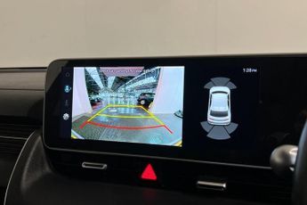 HYUNDAI IONIQ 5 73kWh Premium Hatchback 5dr Electric Auto (217 ps) Parking Guida