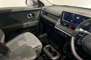 HYUNDAI IONIQ 5 73kWh Premium Hatchback 5dr Electric Auto (217 ps) Parking Guida