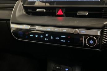 HYUNDAI IONIQ 5 73kWh Premium Hatchback 5dr Electric Auto (217 ps) Parking Guida