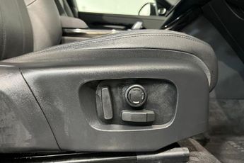 LAND ROVER RANGE ROVER EVOQUE 2.0 D200 MHEV Dynamic SE SUV 5dr Diesel Auto 4WD Euro 6 (s/s) (2