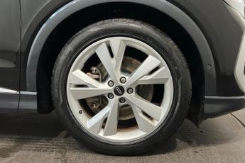 AUDI Q4 E-TRON 40 S line Sportback 5dr Electric Auto 82kWh (204 ps) Rear Parkin