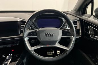 AUDI Q4 E-TRON 40 S line Sportback 5dr Electric Auto 82kWh (204 ps) Rear Parkin