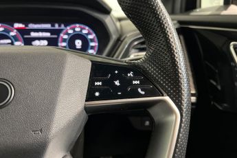 AUDI Q4 E-TRON 40 S line Sportback 5dr Electric Auto 82kWh (204 ps) Rear Parkin