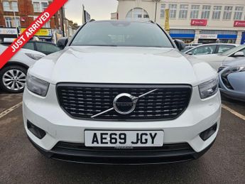 Volvo XC40 AUTOMATIC 2.0 T5 R-Design SUV 5dr Petrol Auto AWD Euro 6 (s/s) (