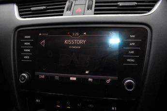 SKODA OCTAVIA 2.0 TDI SE L Estate 5dr Diesel DSG 7Spd Euro 6 (s/s) (150 ps)