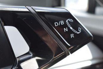 VOLKSWAGEN ID4 ID4 181 Pro Performance 77kWh Life Electric AUTO 204ps REVERSE C