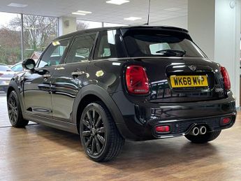 MINI HATCH 2.0 Cooper S Hatchback 5dr Petrol Steptronic Euro 6 (s/s) (192 p