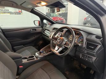 NISSAN LEAF 40kWh Acenta Hatchback 5dr Electric Auto (150 ps)