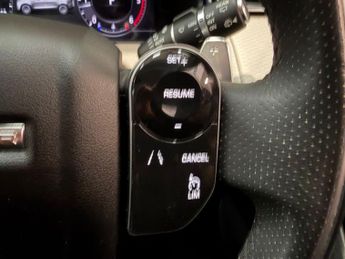 LAND ROVER RANGE ROVER VELAR 2.0 D180 R-Dynamic SE SUV 5dr Diesel Auto 4WD Euro 6 (s/s) (180 