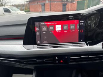 VOLKSWAGEN GOLF 1.5 eTSI MHEV Life Hatchback 5dr Petrol Hybrid DSG Euro 6 (s/s) 