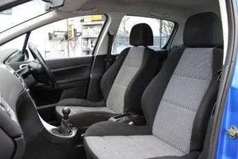 PEUGEOT 307 1.6 16v S Hatchback 5dr Petrol Manual (174 g/km, 110 bhp)