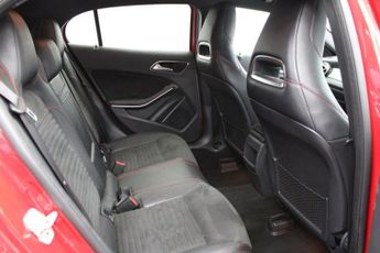 MERCEDES-BENZ GLA 2.1 GLA220 CDI AMG Line SUV 5dr Diesel 7G-DCT 4MATIC Euro 6 (s/s