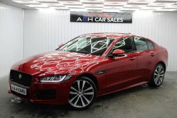 Jaguar XE 2.0d R-Sport Saloon 4dr Diesel Auto AWD Euro 6 (s/s) (180 ps)