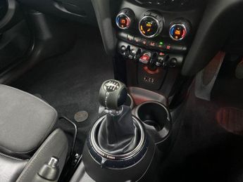 MINI HATCH 2.0 Cooper SD Hatchback 3dr Diesel Manual Euro 6 (s/s) (170 ps)