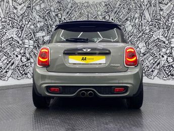 MINI HATCH 2.0 Cooper SD Hatchback 3dr Diesel Manual Euro 6 (s/s) (170 ps)