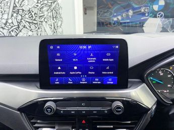 FORD KUGA 2.5 EcoBoost Duratec 14.4kWh Titanium SUV 5dr Petrol Plug-in Hyb