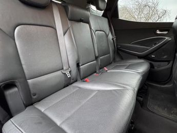 HYUNDAI SANTA FE 2.2 CRDi Blue Drive Premium SUV 5dr Diesel Auto 4WD Euro 6 (s/s)