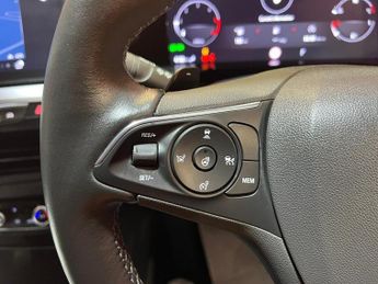 VAUXHALL GRANDLAND 1.5 Turbo D Ultimate SUV 5dr Diesel Auto Euro 6 (s/s) (130 ps)