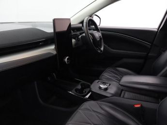 FORD MUSTANG MACH-E Standard Range 70kWh SUV 5dr Electric Automatic (269 ps)