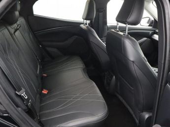 FORD MUSTANG MACH-E Standard Range 70kWh SUV 5dr Electric Automatic (269 ps)