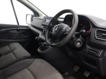 RENAULT TRAFIC 2.0 dCi Blue SL28 Business Panel Van 5dr Diesel Manual L1 H1 Eur